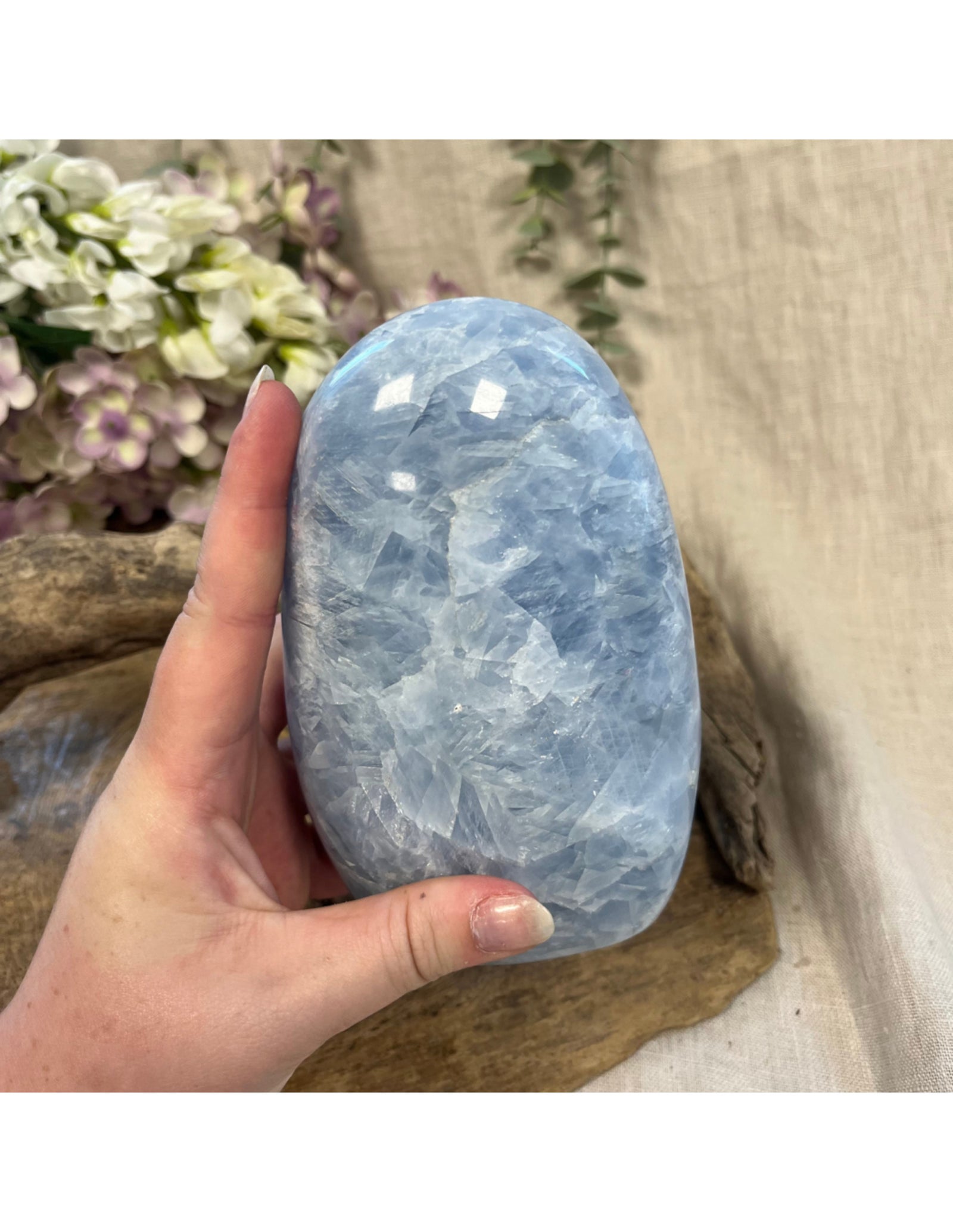 Calciet blauw edelsteen sculptuur nr.05