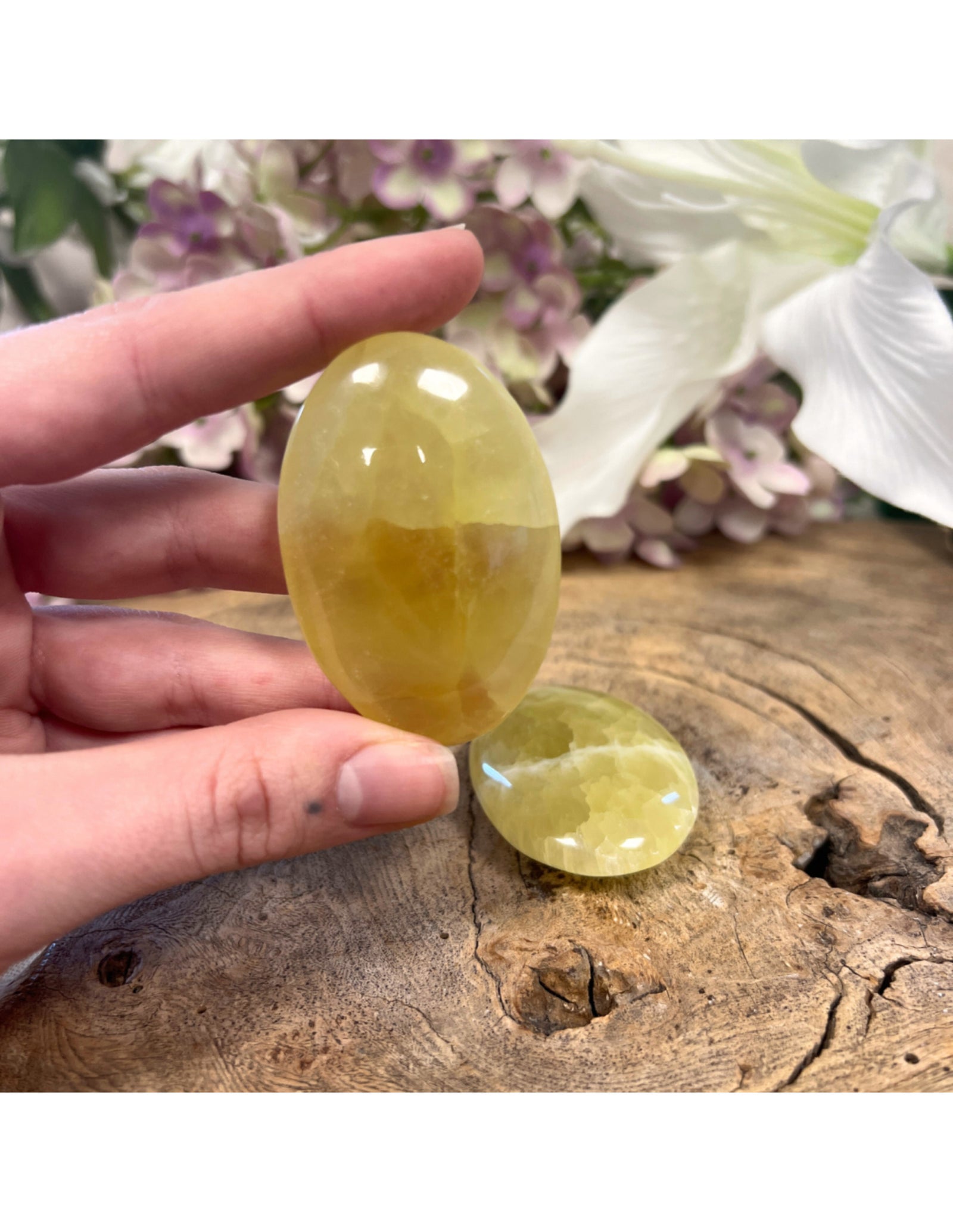 Calciet lemon handsteen