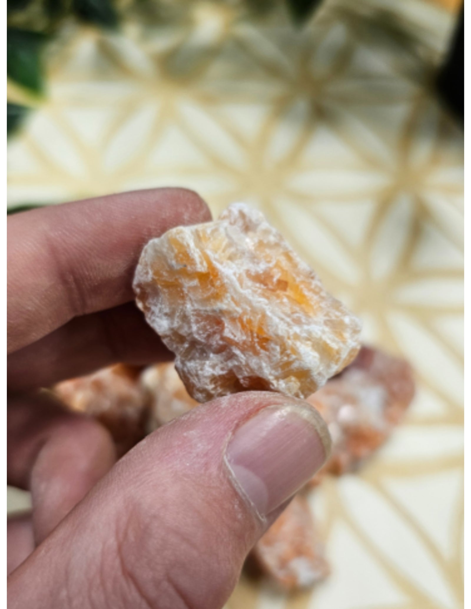 Calciet orchidee 250 gr. ruwe brokjes