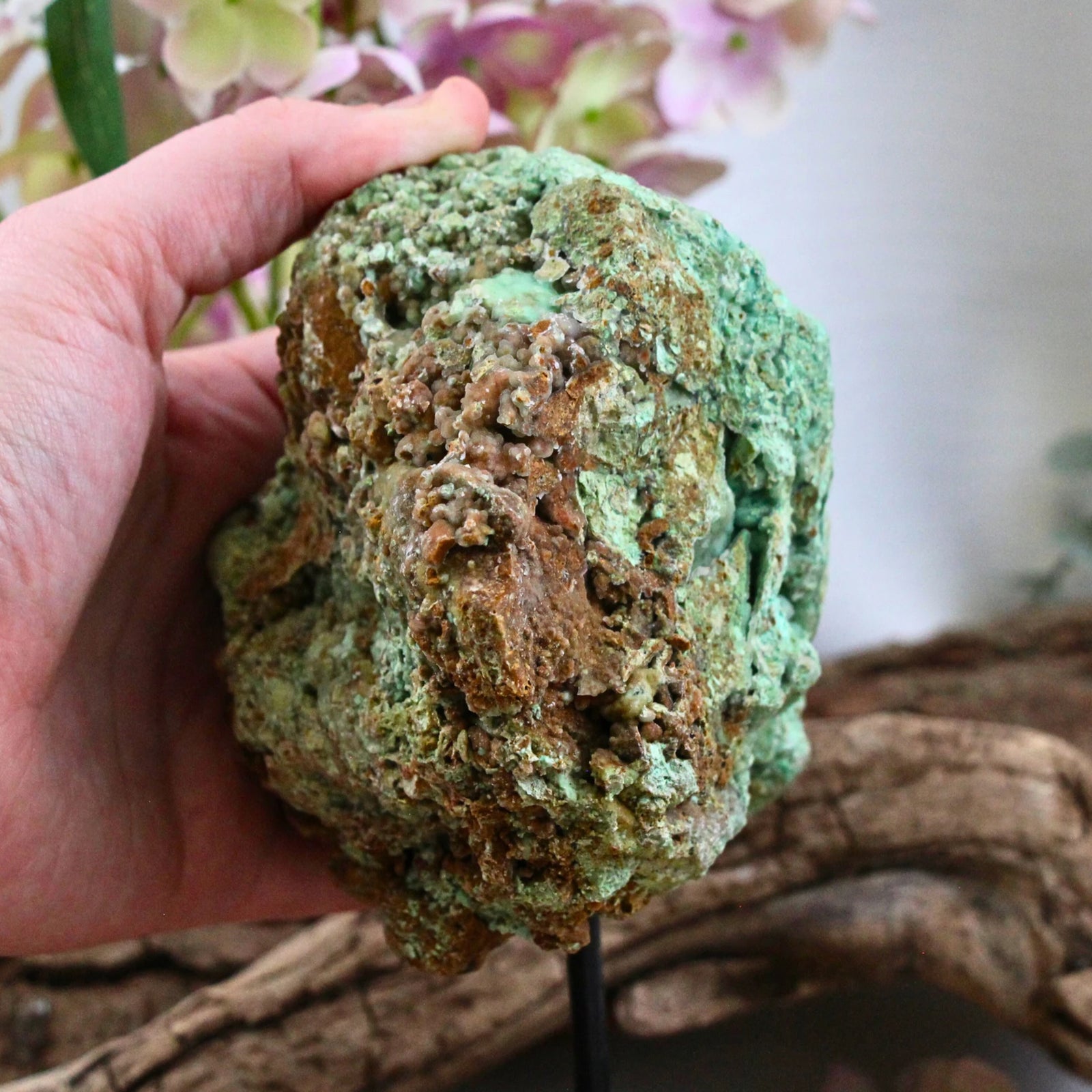 Chrysopraas ruw op standaard nr.02