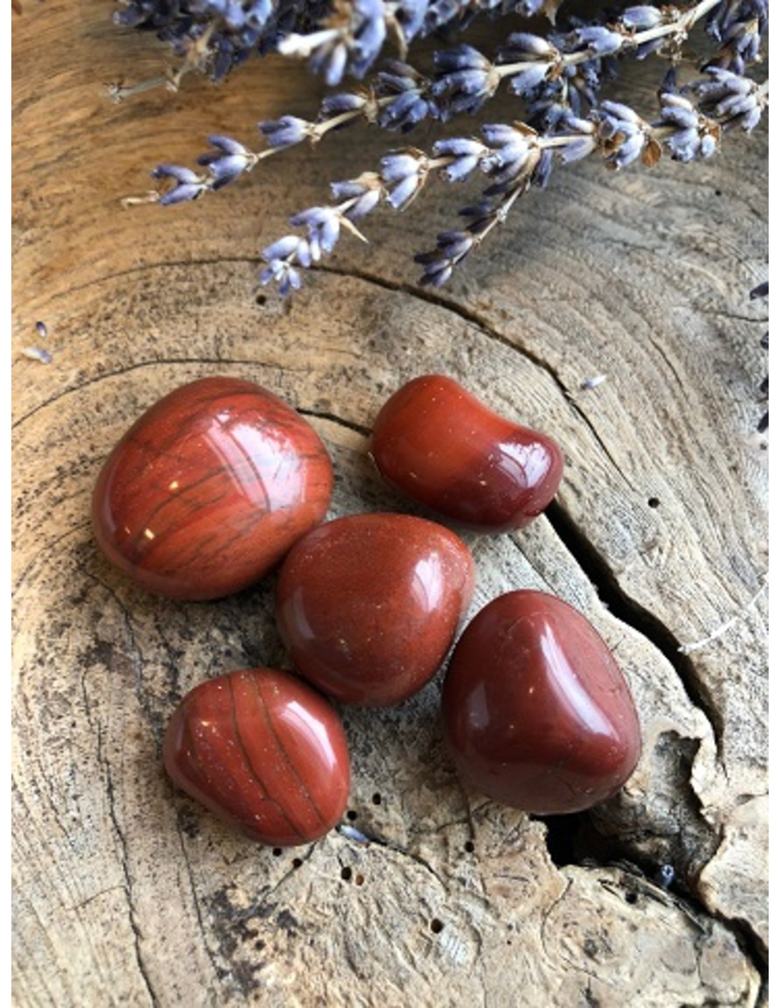 Jaspis rood A 100 gr. (mt3) trommelstenen