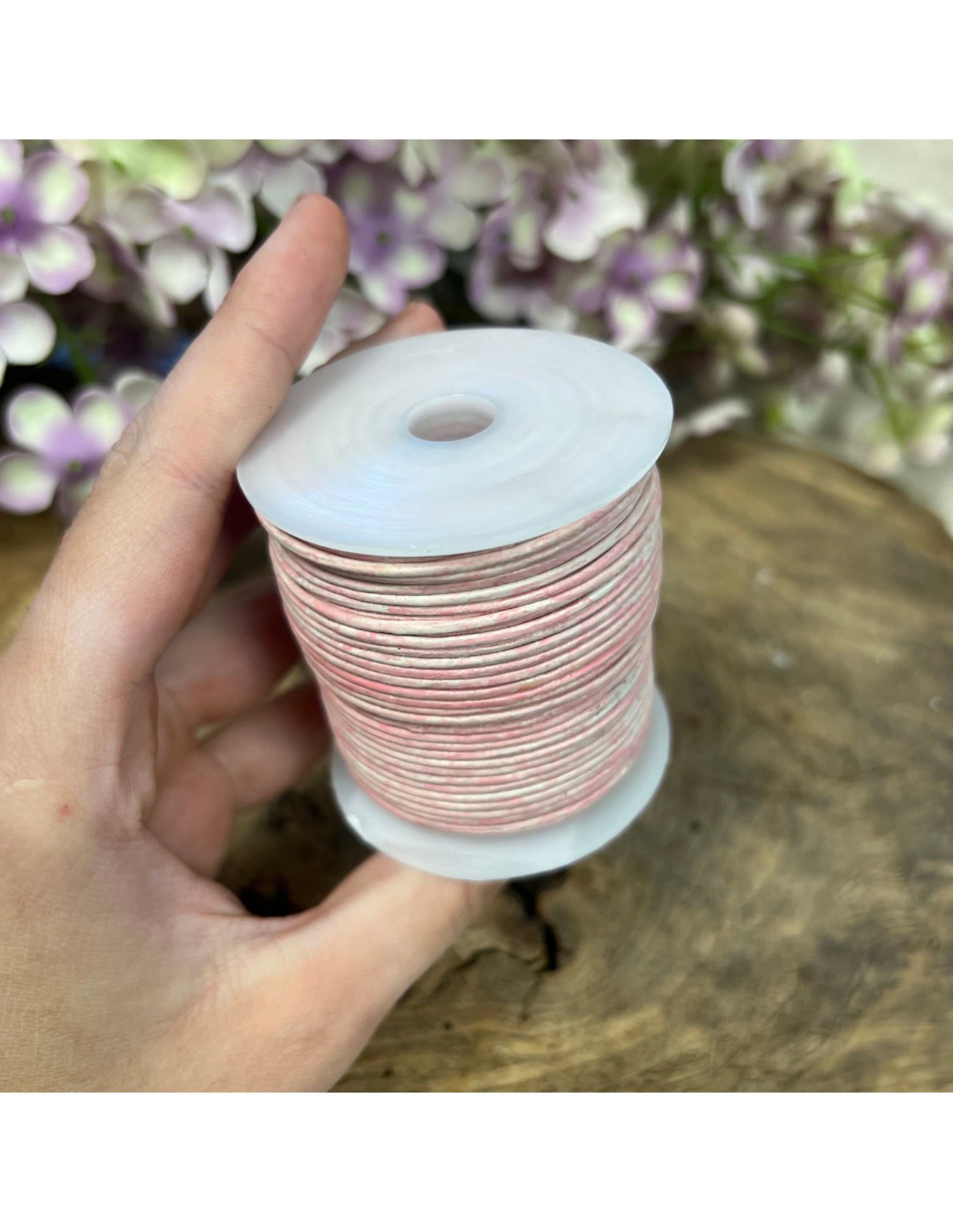 Leren koord rol 1,5mm 50m roze