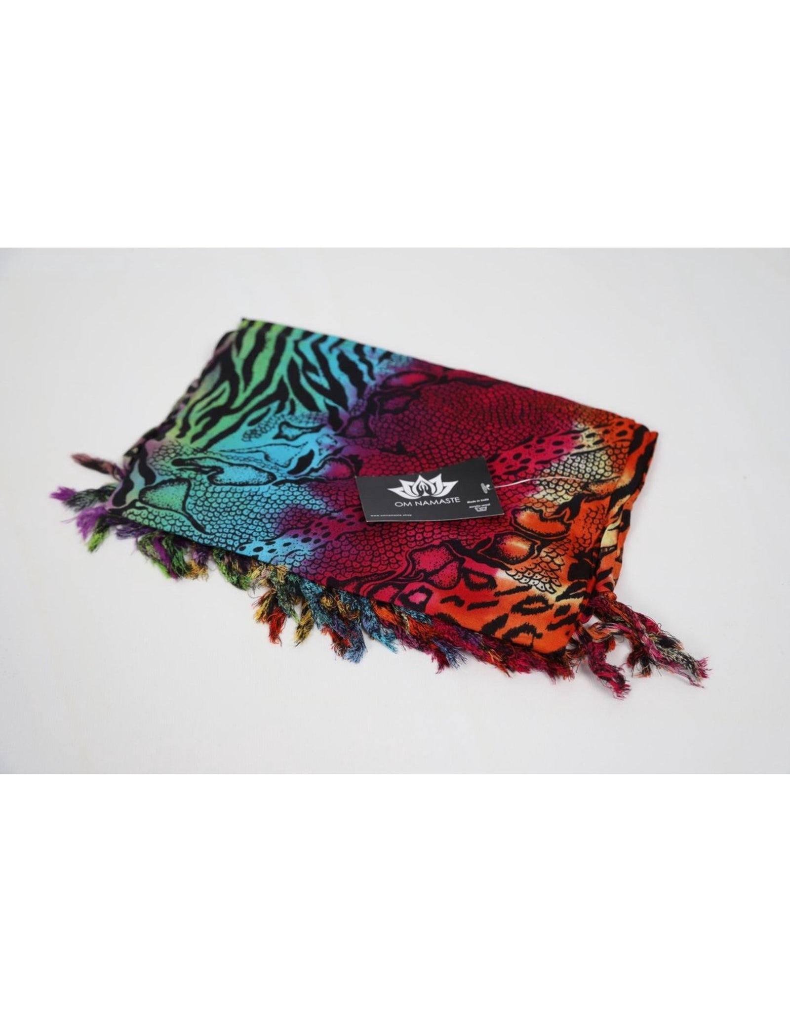 Om Namaste Sarong - 424 - dierenprint - regenboog