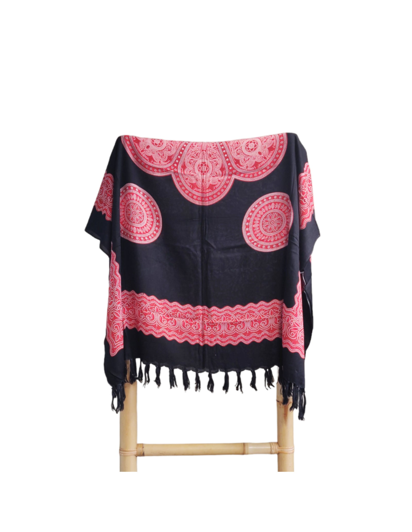 Om Namaste Sarong - 629 - Rode Bloem op Zwart