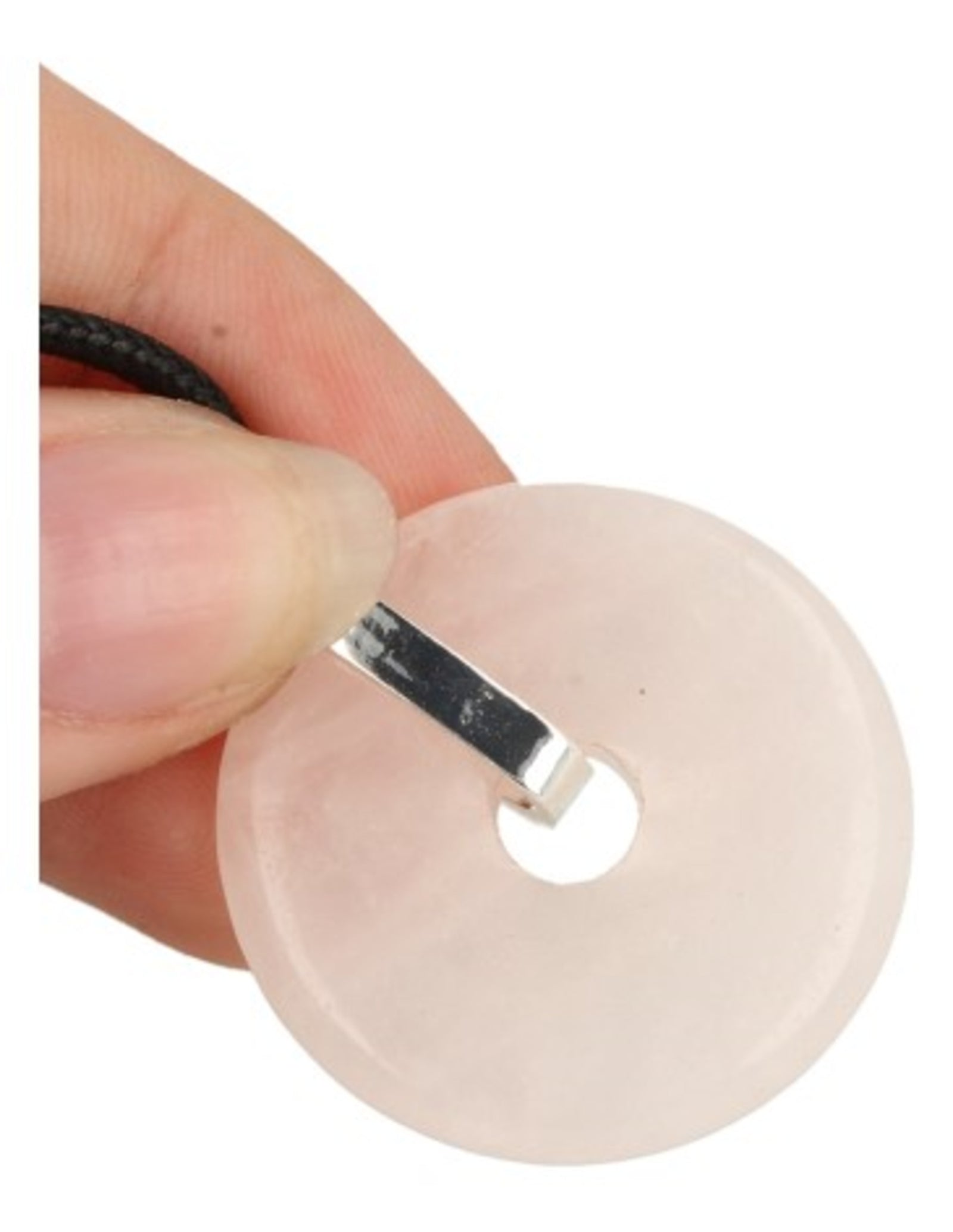 Roze kwarts donuthanger 30 mm aan koord