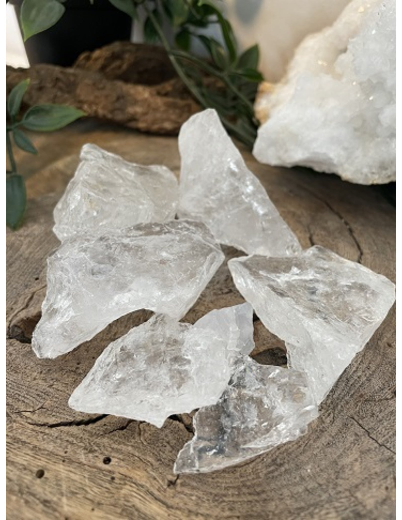 Bergkristal A Brazilië, ruwe brokjes, p/kg