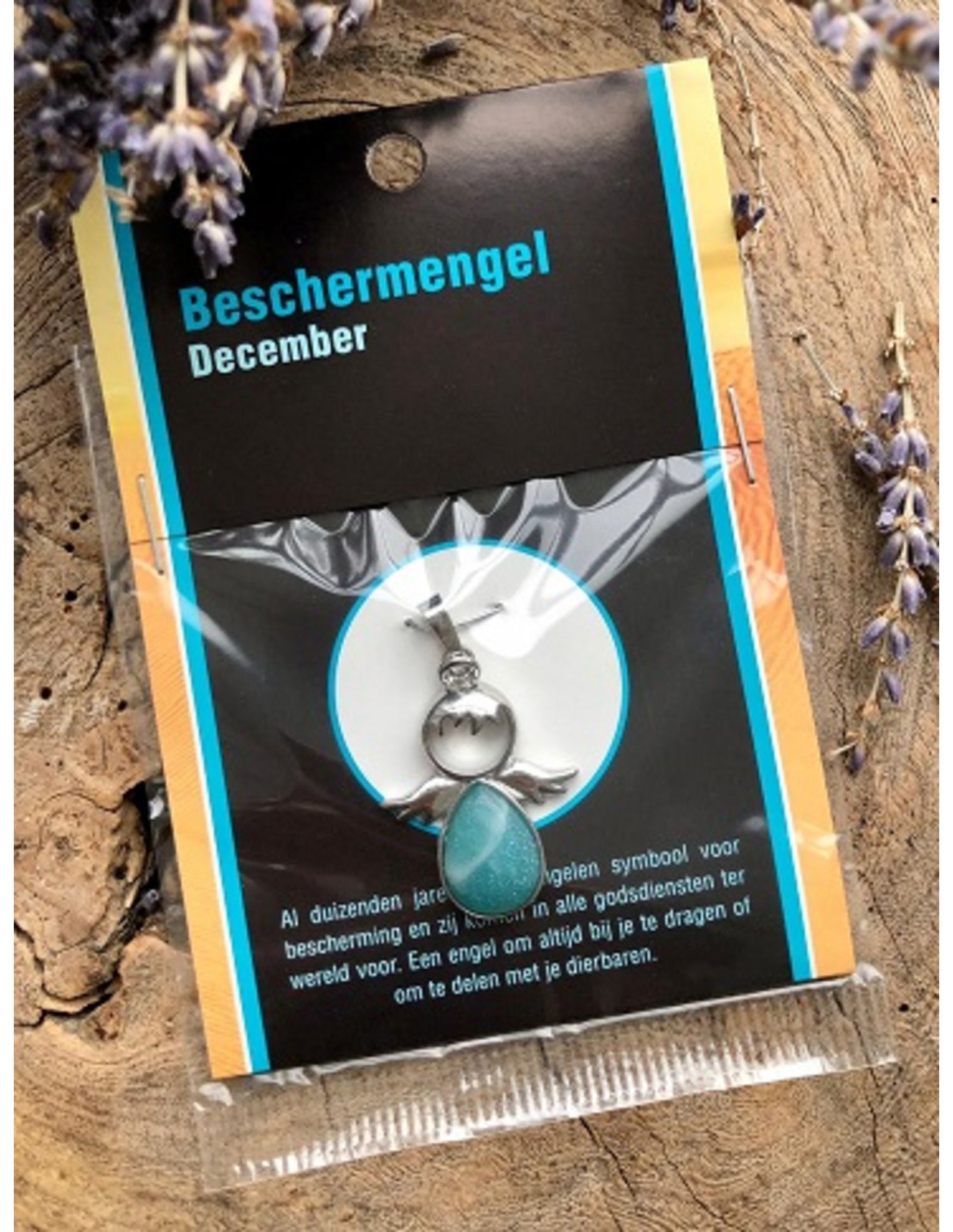 Beschermengel December op kaartje