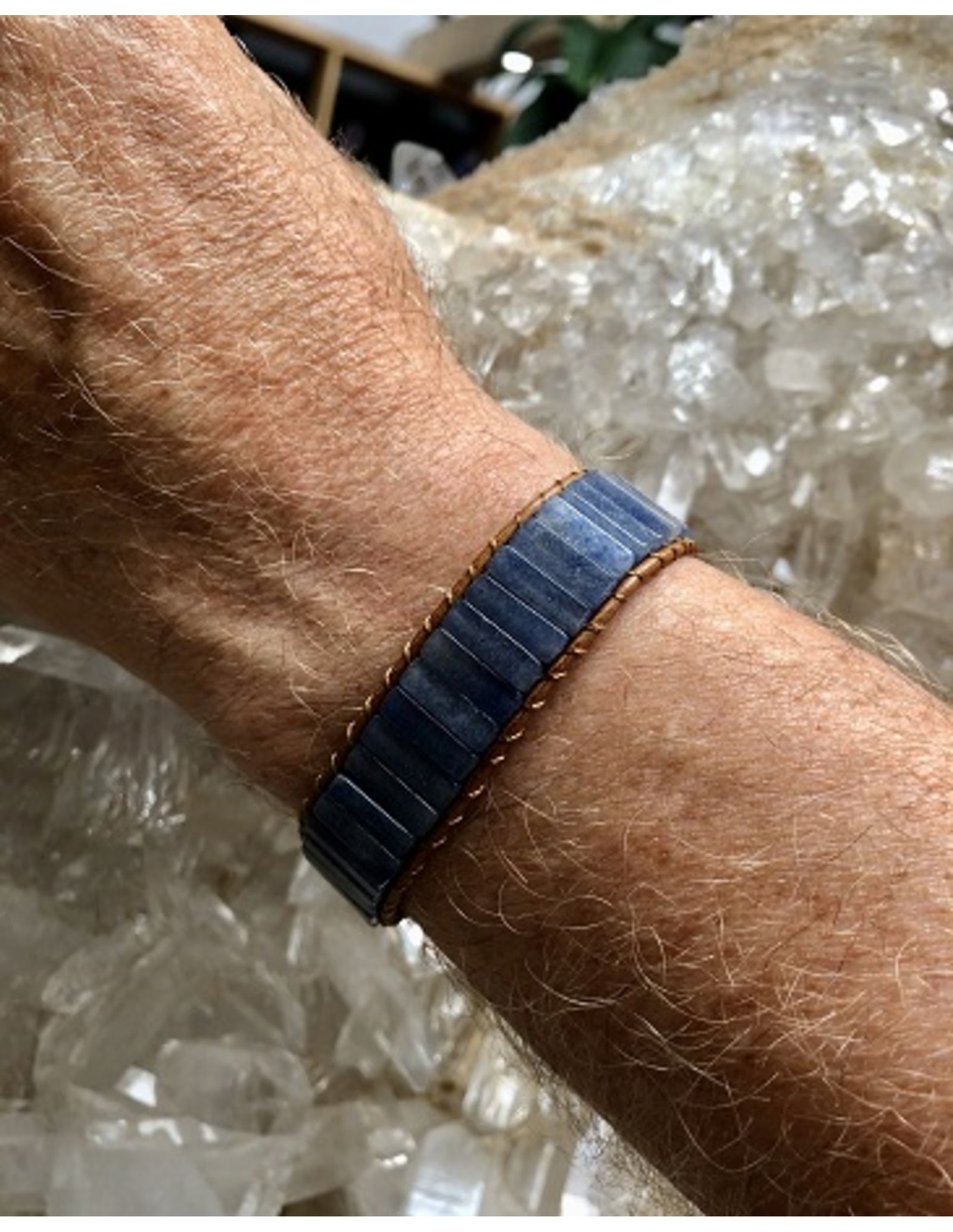 Blauwe kwarts leren armband gipsy-style