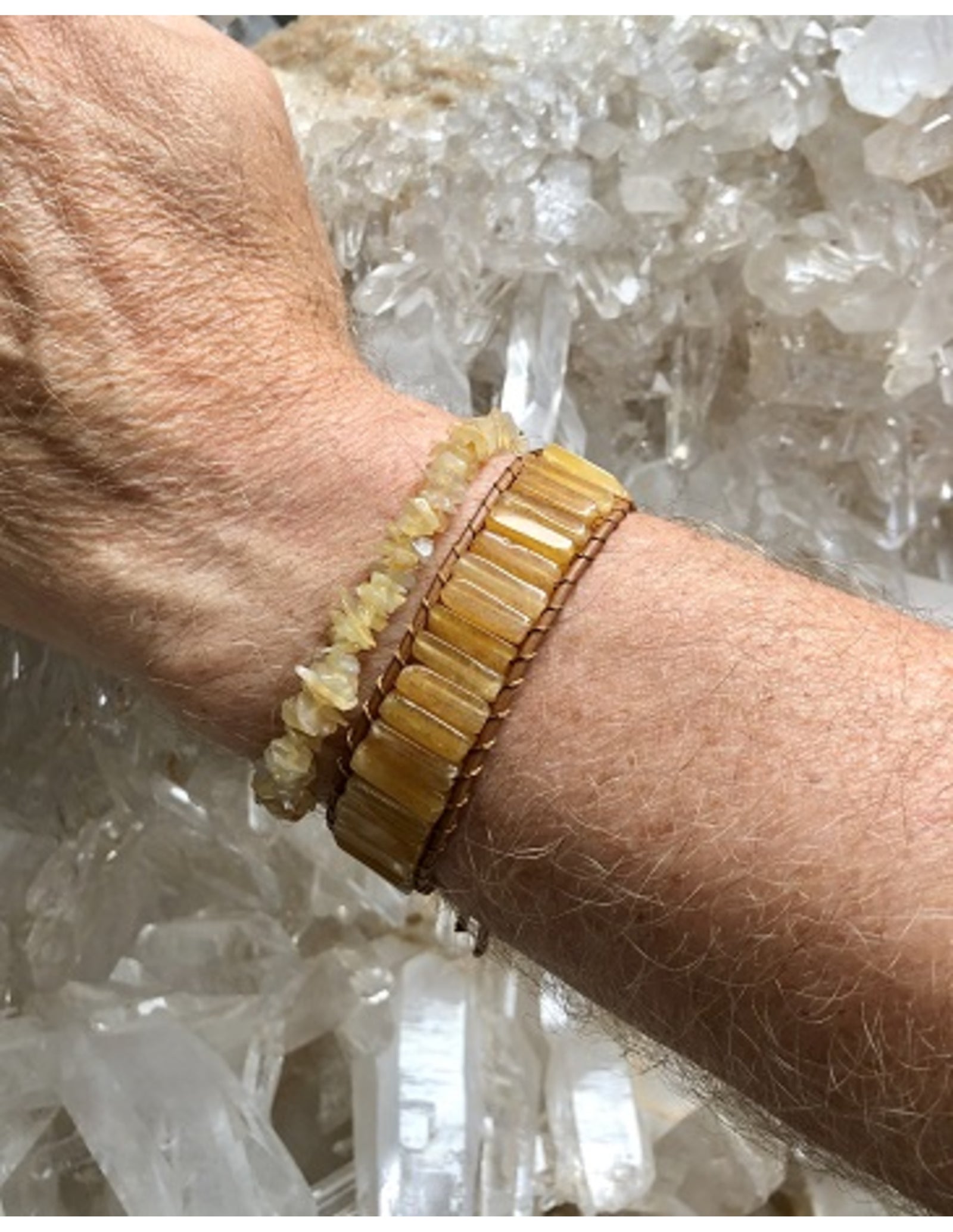Calciet geel leren armband gipsy-style