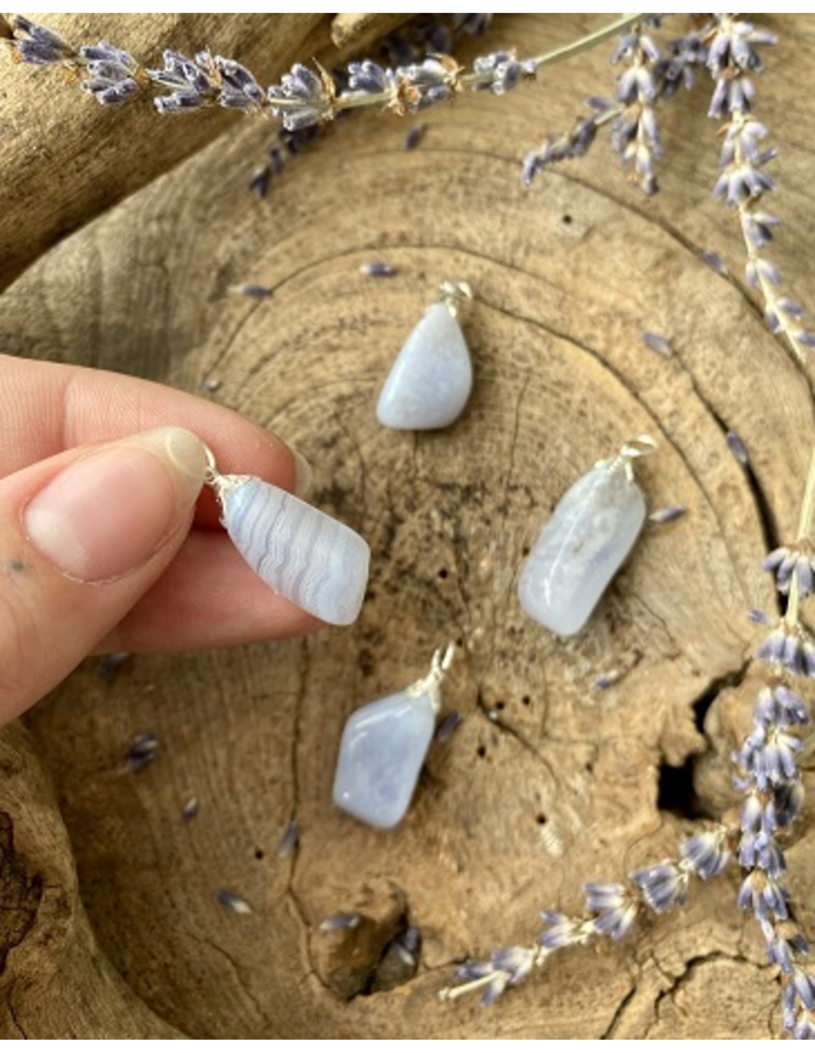 Chalcedoon edelsteen hanger