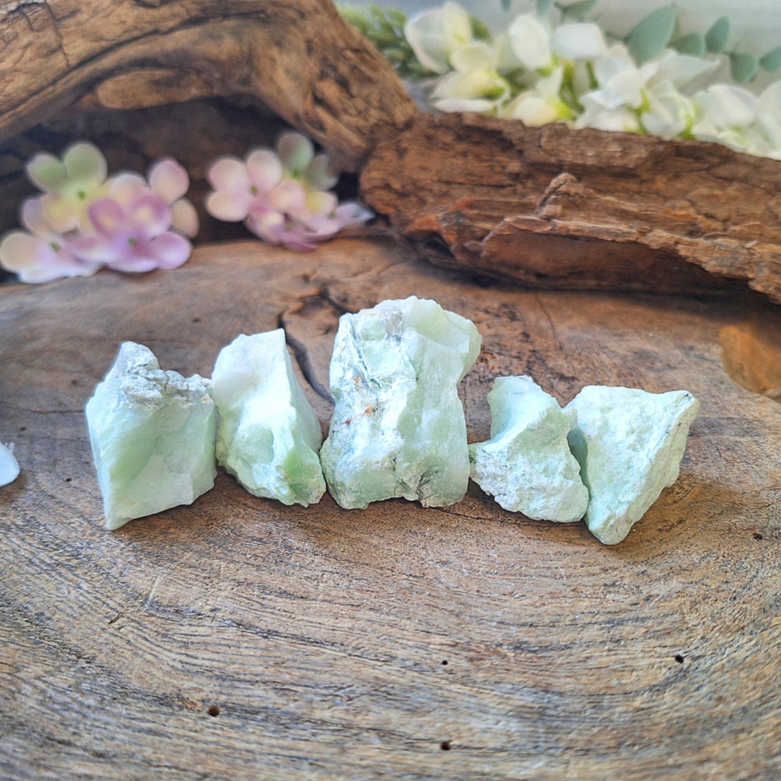 Chrysopraas A 250 gr. ruwe brokjes