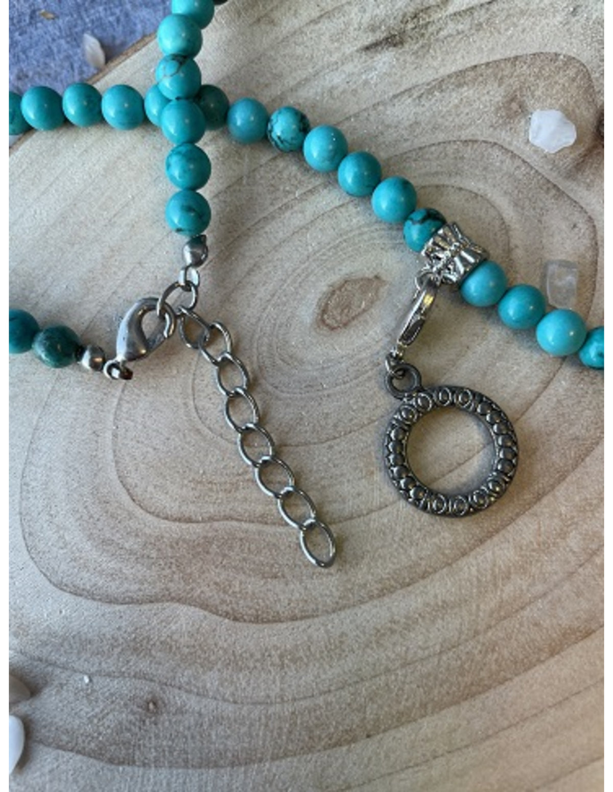 Fashion ketting Howliet blauw 6mm kralen (bijgekleurd)