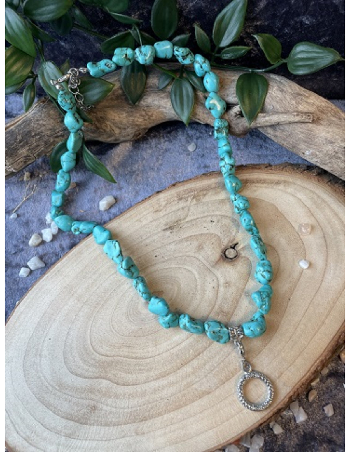 Fashion ketting Howliet blauw nugget (bijgekleurd)
