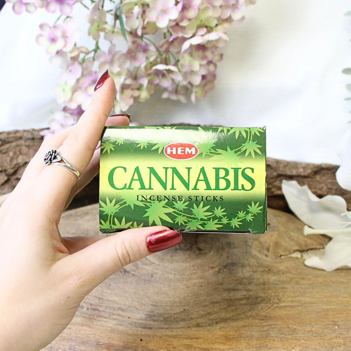 Hem Cannabis wierook - doos van 6 st.