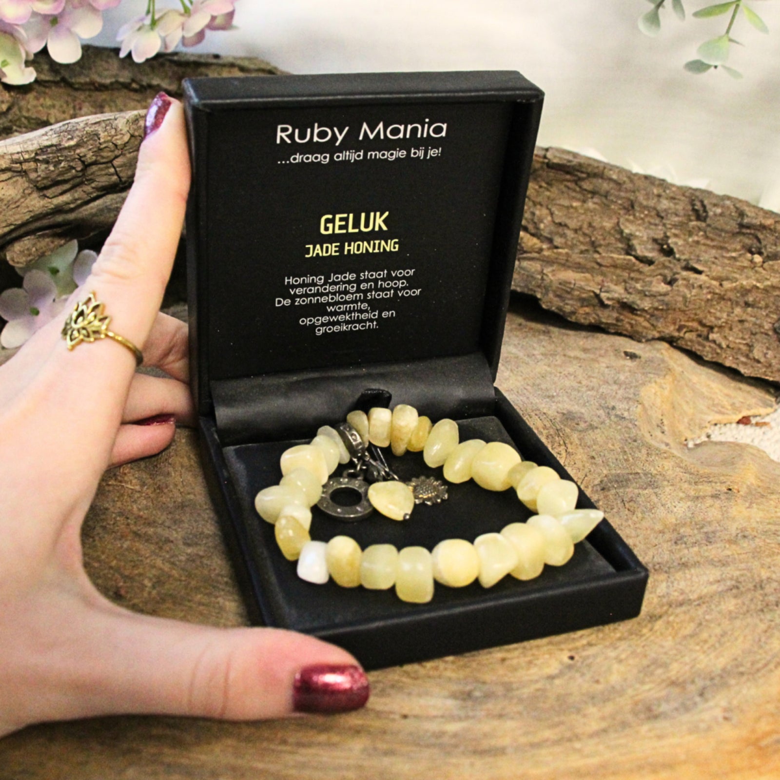 Jade honing Ruby Mania, armband nr 4, nugget