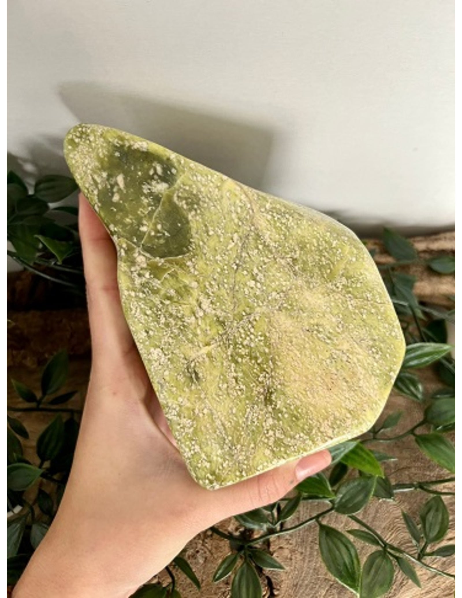 Jade olijf sculptuur nr.2
