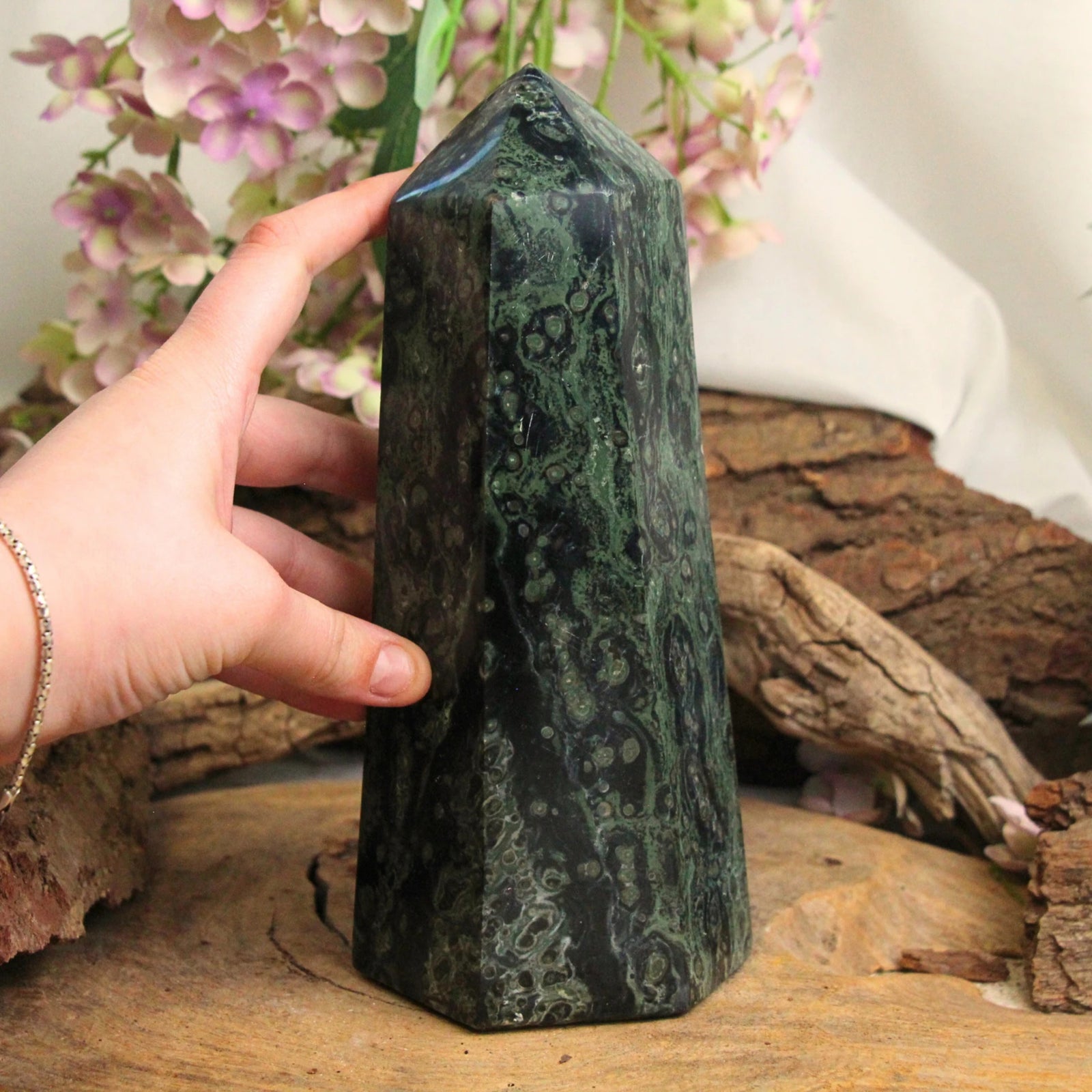 Jaspis Kamballa obelisk nr.01
