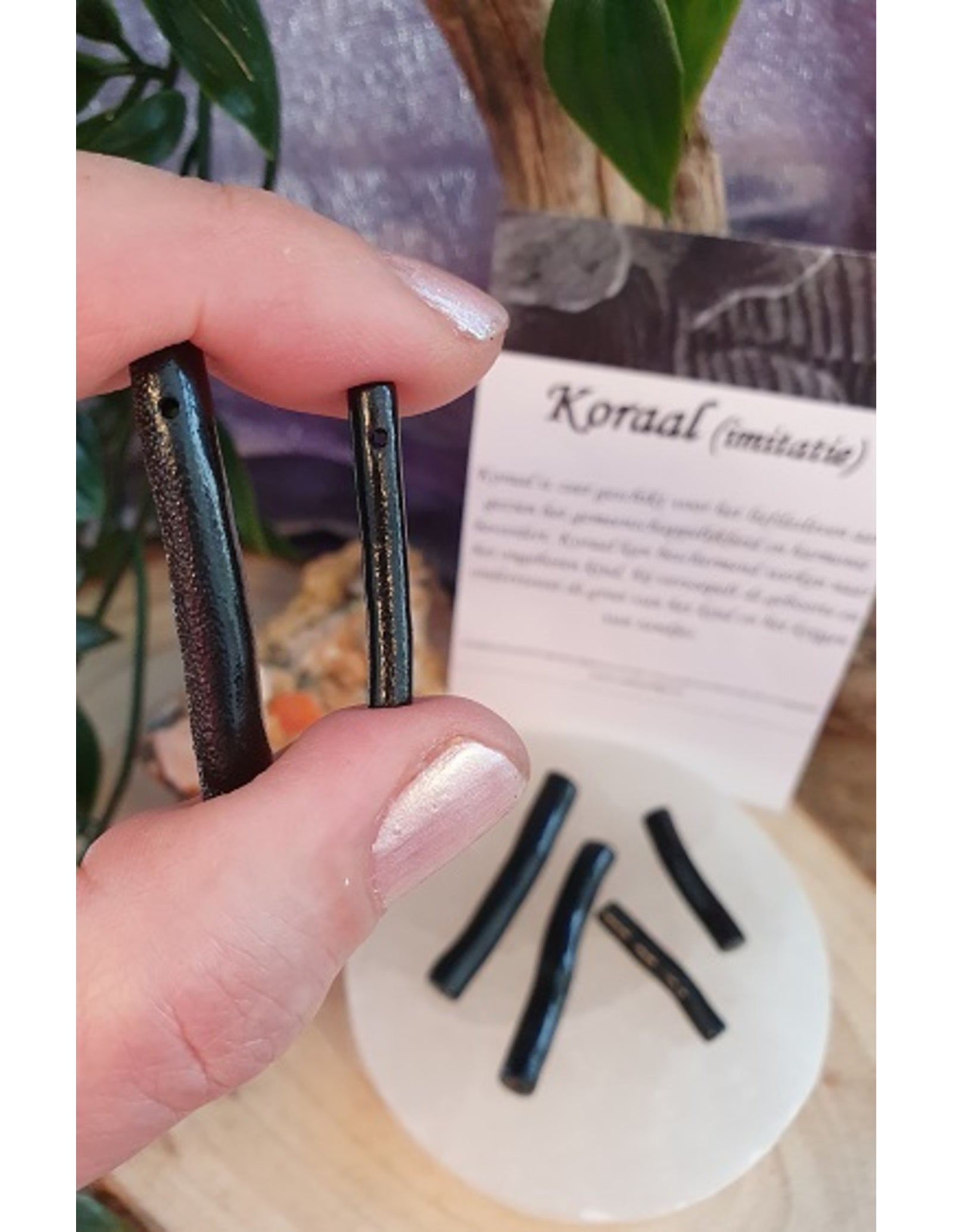 Koraal kralen zwart staafje - 6 st. (imitatie)