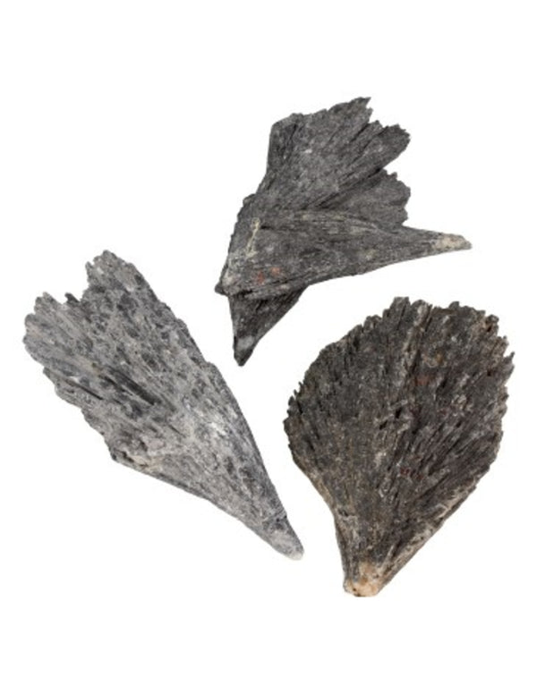 Kyaniet zwart ruwe edelsteen 150 gram