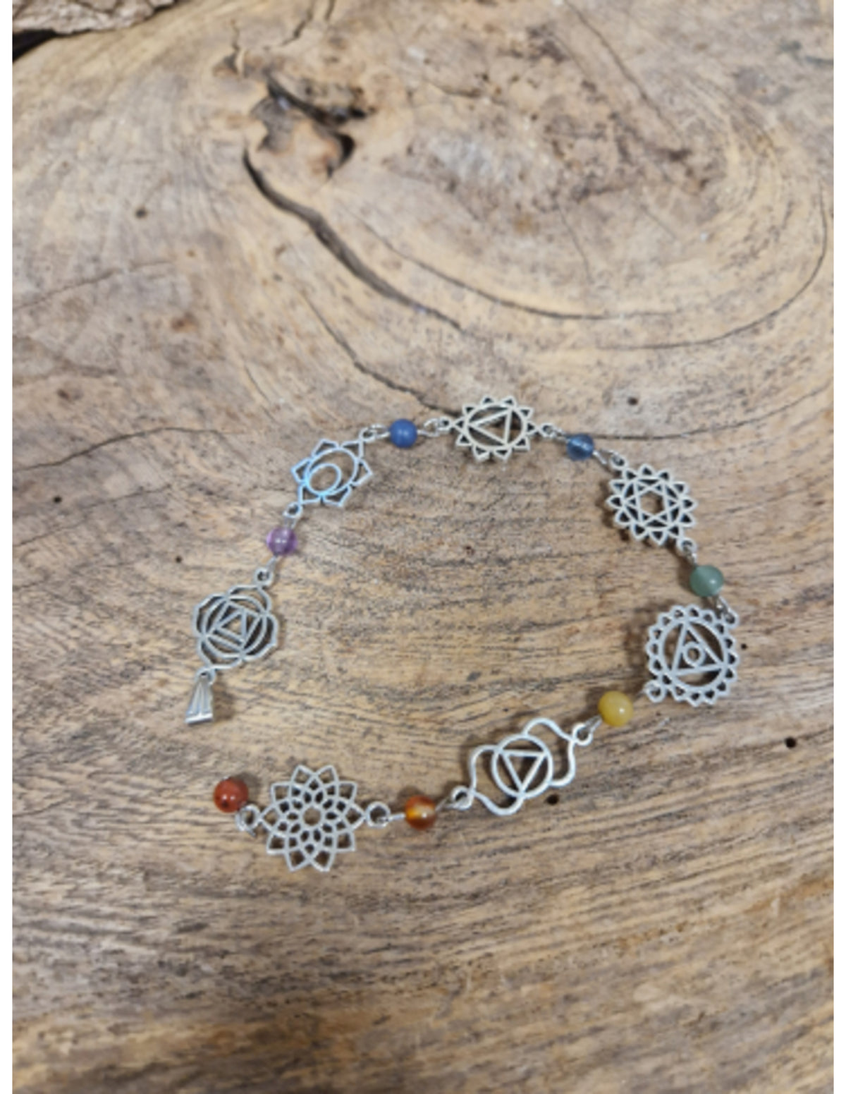 Lange chakra hanger met steentjes zilverkleur