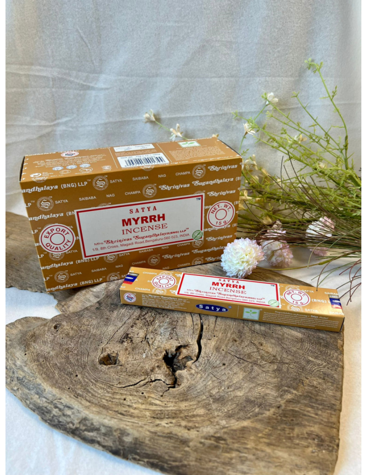 Myrrh wierook stokjes 15 grams Satya - doos van 12 st.