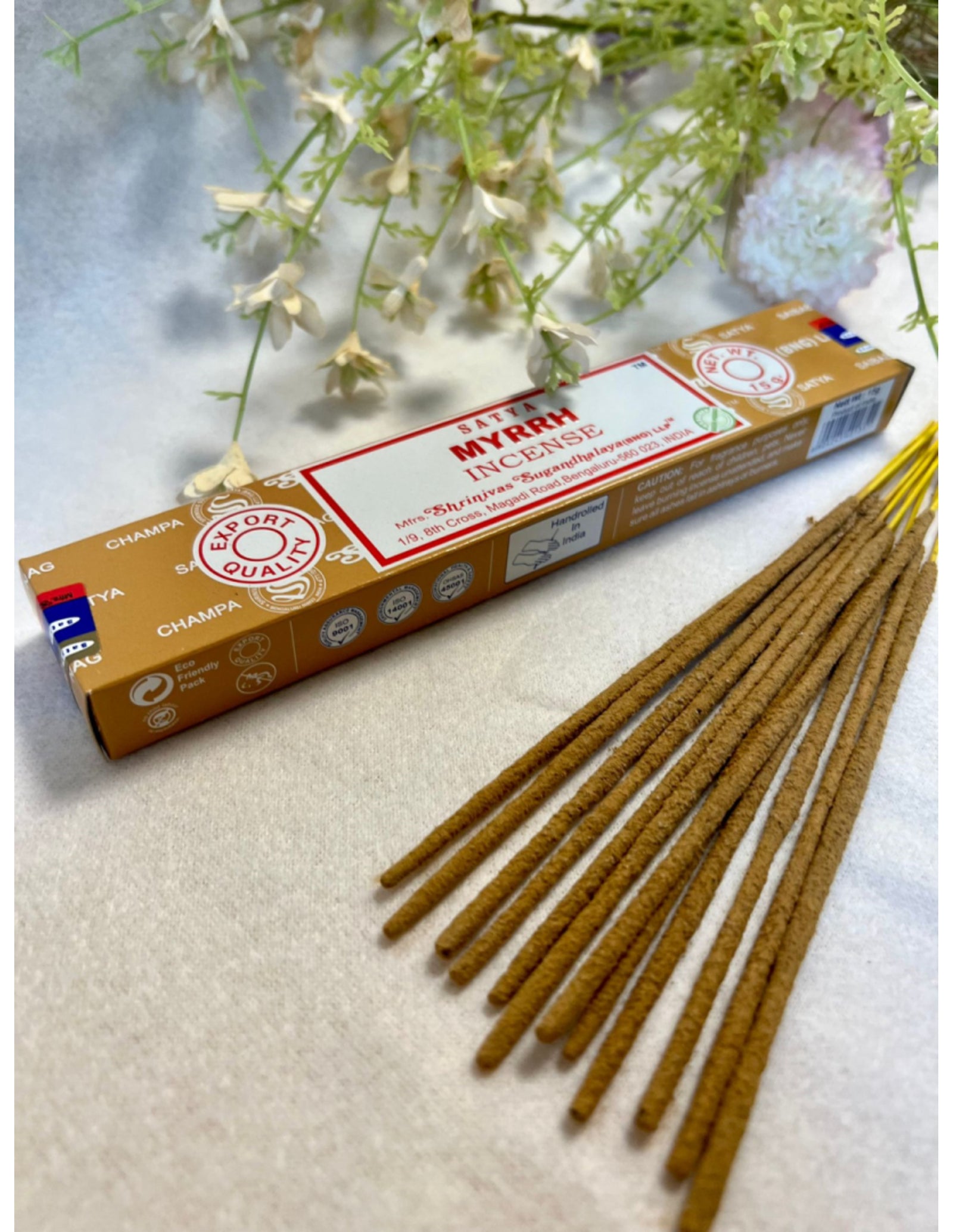Myrrh wierook stokjes 15 grams Satya - doos van 12 st.