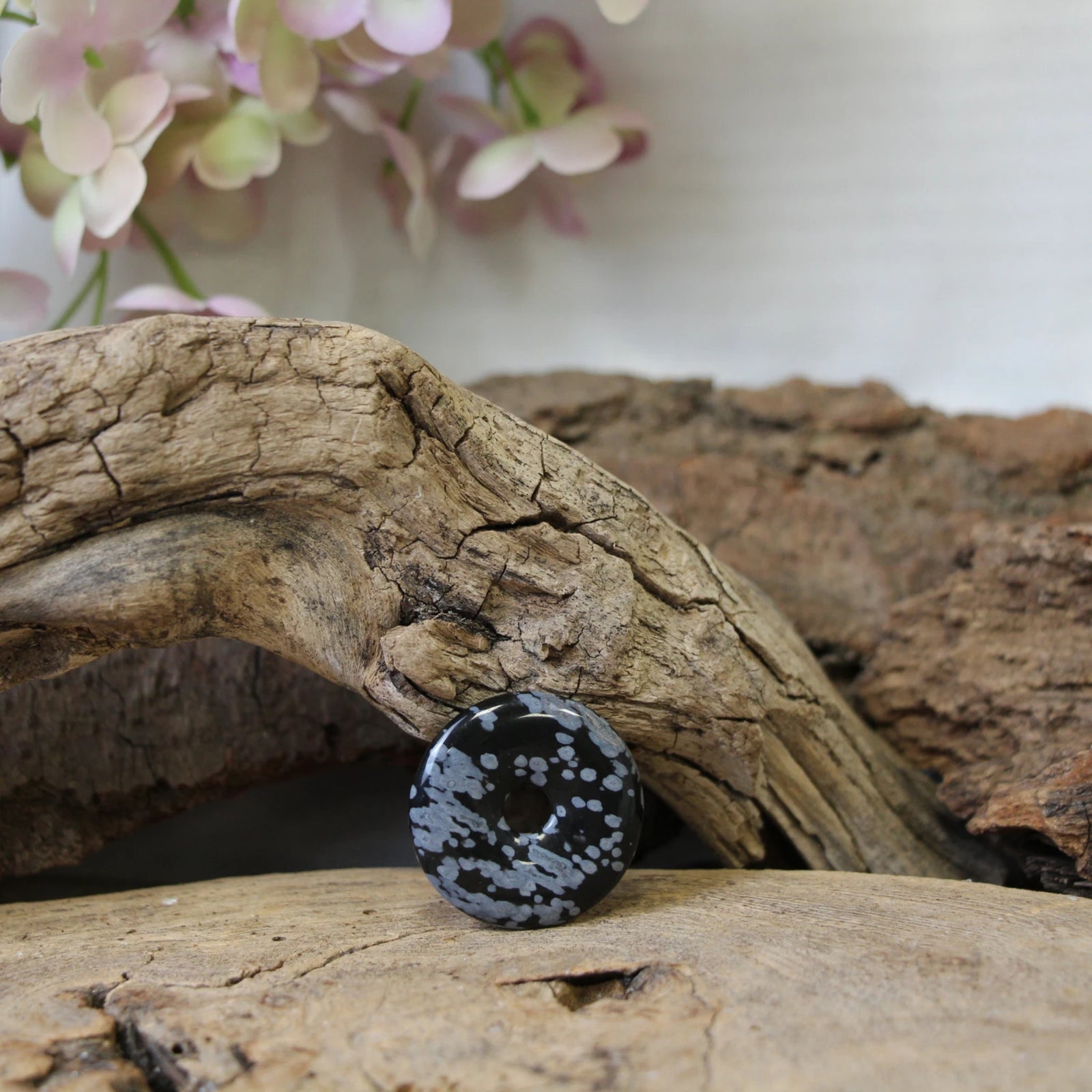 Obsidiaan sneeuwvlok donut 30 mm