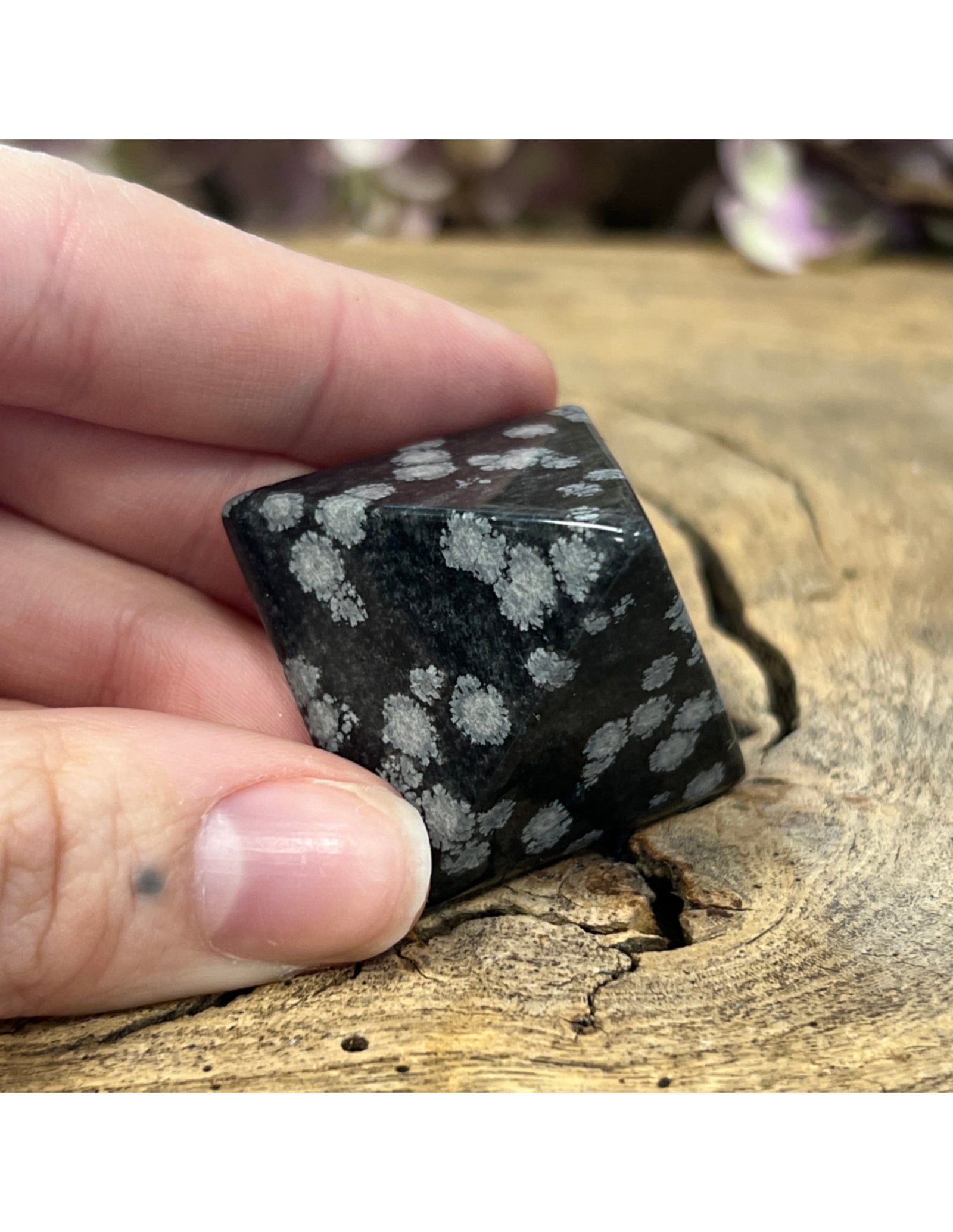Obsidiaan sneeuwvlok piramide 35 mm