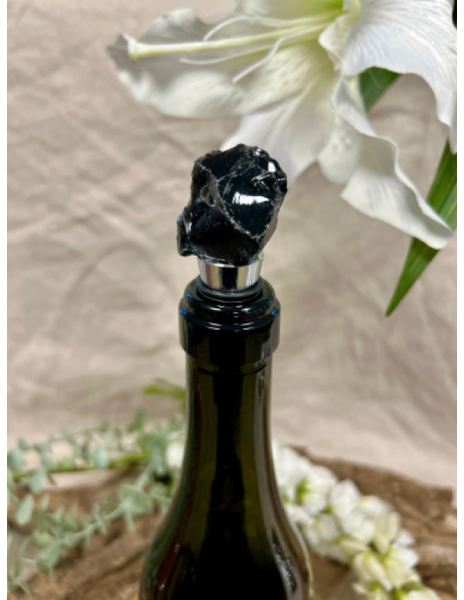 Obsidiaan zwart wijnstopper ruw