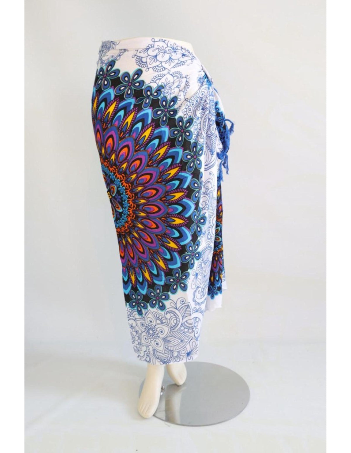 Om Namaste Sarong - 444 - Bloemrijke Mandala - Blauw & Wit