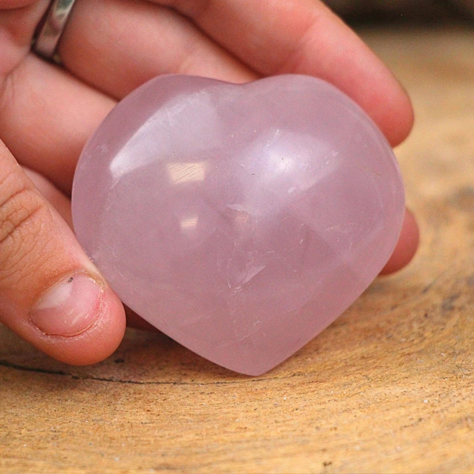 Roze kwarts hart 100-150 gram