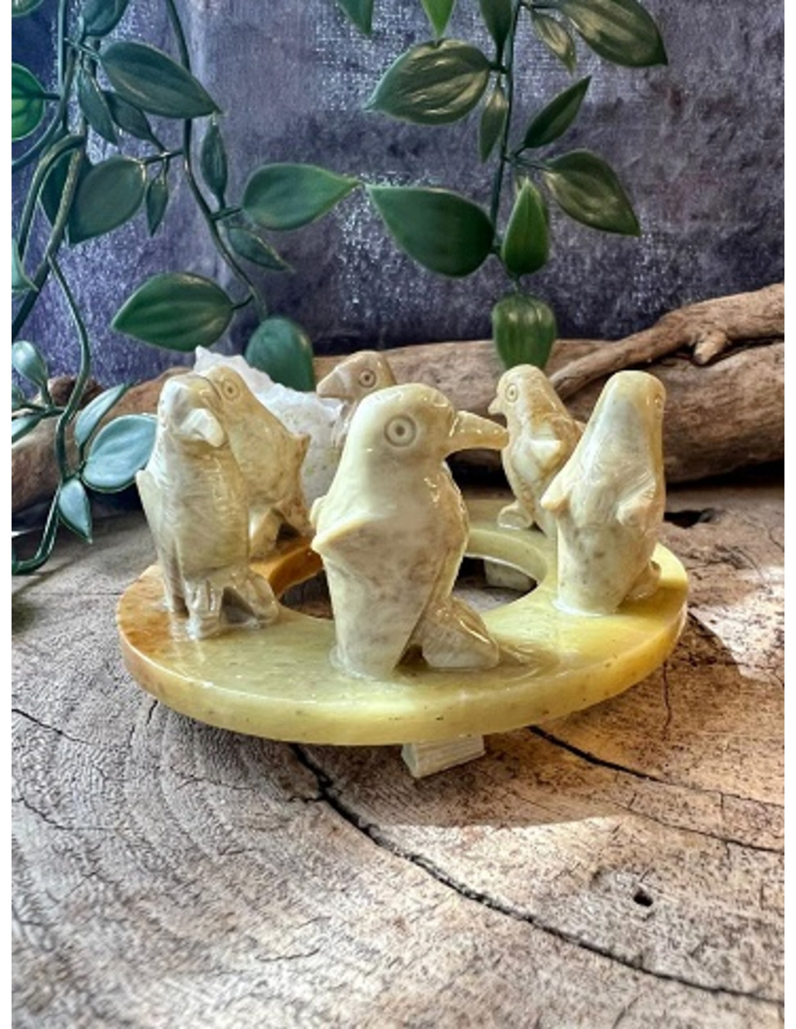 Speksteen Pinguins op ring (8cm)