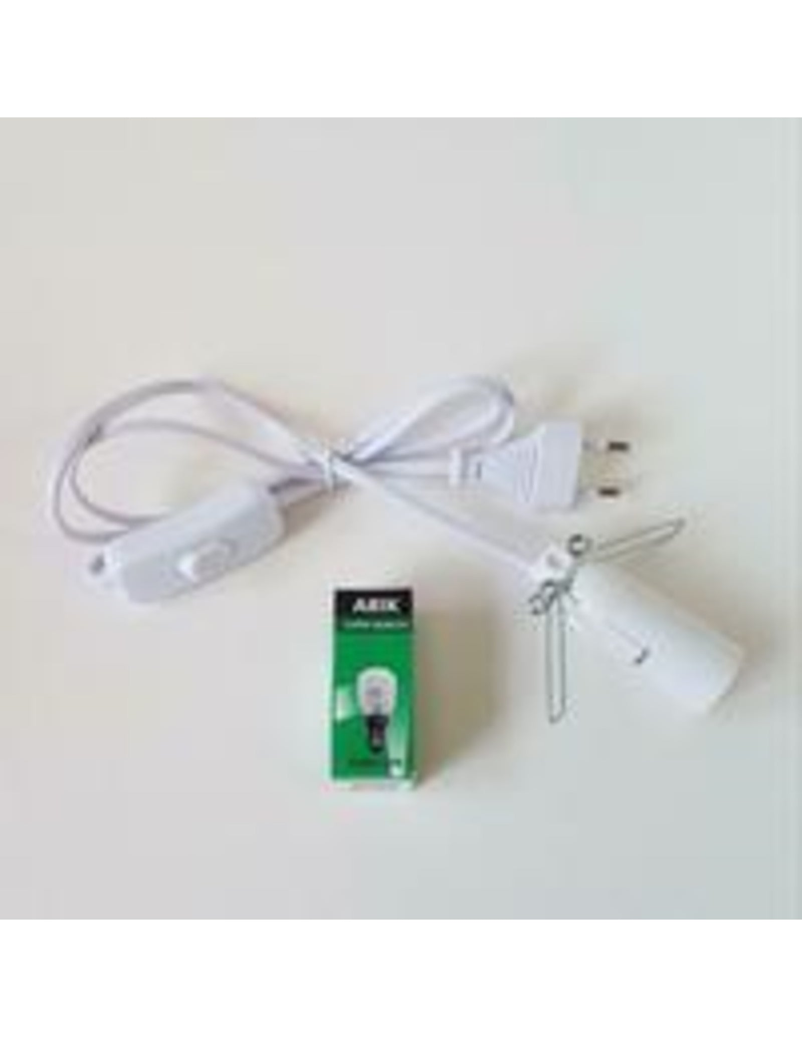 Stekkerlampje en kabel voor Zoutlamp - Verlichting - E14 fitting + snoer + lampje - Incl. Aan/Uit Schakelaar