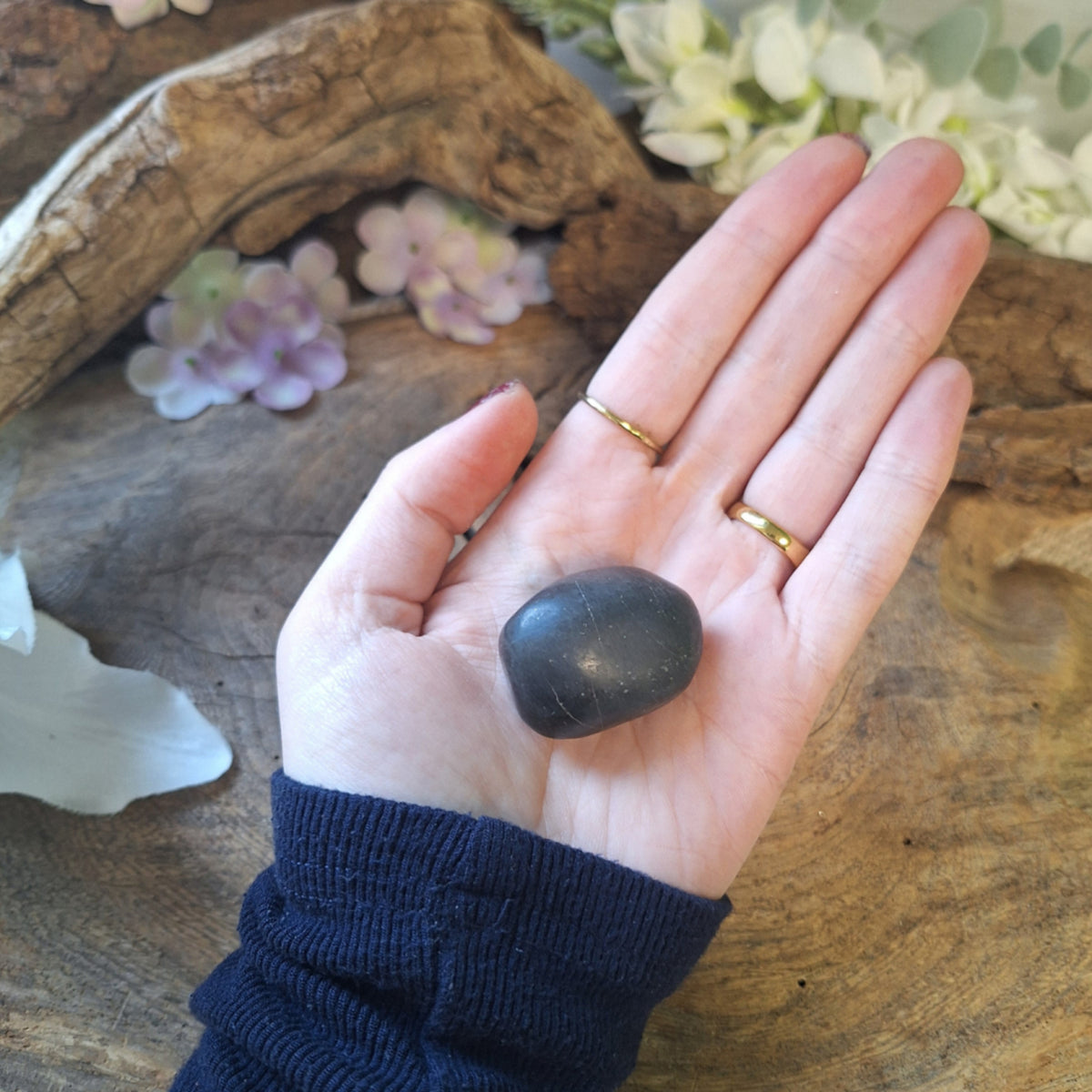 Trommelsteen 1 st. Basalt ca. 30 mm